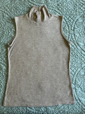 Christian Siriano Gray Ribbed Sleeveless Turtleneck